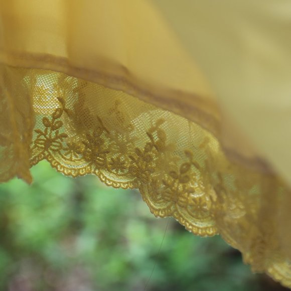 JAPANESE YELLOW FLOW SKIRT - Picture 2 of 3